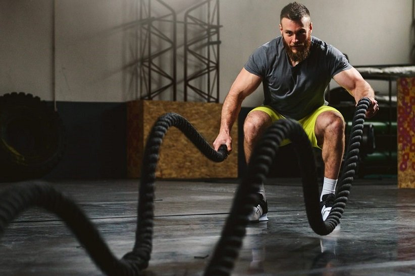 تمرین ورزشی تناوبی تنشی (HIIT) چیست؟ نحوه انجام و فواید بی نظیر برای سلامت