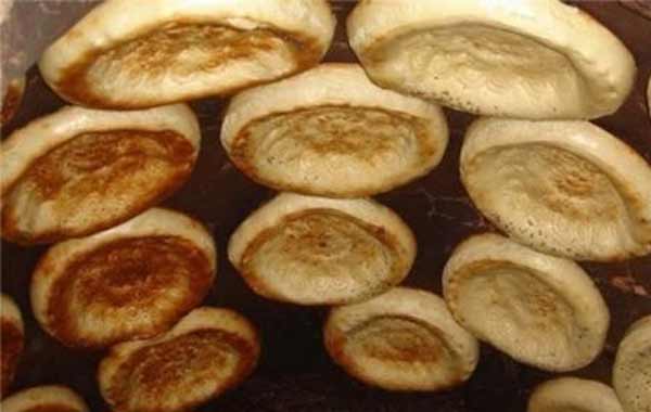 تعبیر خواب خوردن نان محلی تازه + معنی خوردن نان محلی تازه در خواب چیست