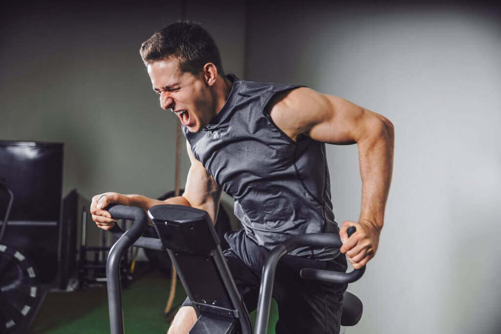 تمرین ورزشی تناوبی تنشی (HIIT) چیست؟ نحوه انجام و فواید بی نظیر برای سلامت