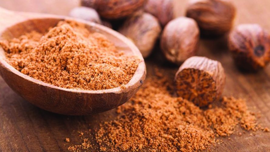 خواص جوز هندی؛ تأثیر درمانی جوز هندی، فواید جوز هندی بر لاغری و سلامت پوست و بدن خواص جوز هندی؛ تأثیر درمانی جوز هندی، فواید جوز هندی بر لاغری و سلامت پوست و بدن