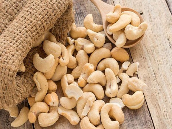 خواص بادام هندی، نکات مهم برای مصرف آن و مضرات بادام زمینی برای افراد حساس