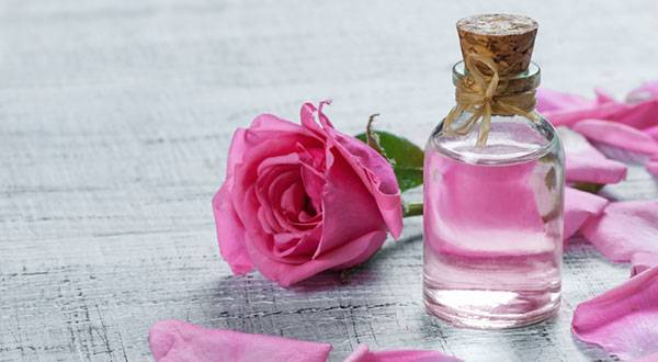 تمام "فواید گلاب" و خواص شگفت انگیز آن برای سلامت