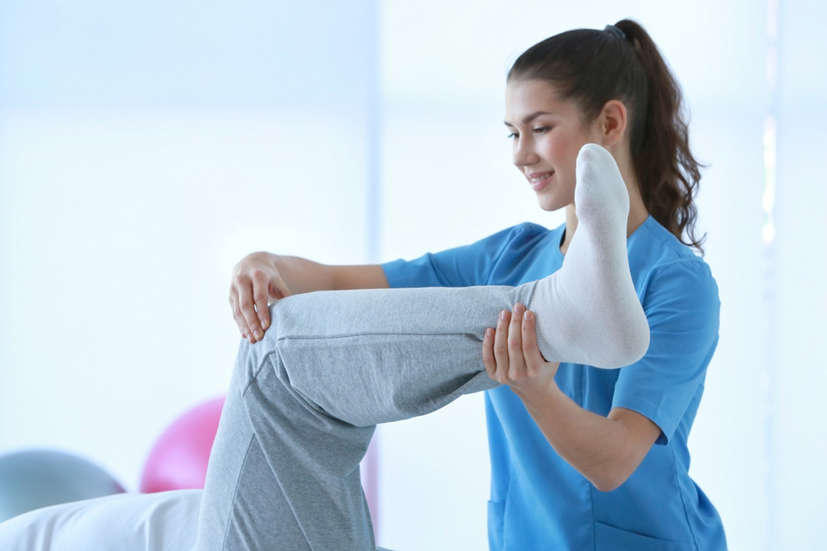 فیزیوتراپی در منزل و فواید آن + نکات مهم