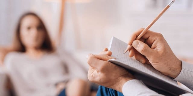 تراپی چیست؟ درباره تراپی و مراحل انجام آن و تاثیر مشاوره