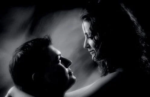 جملات درباره نگاه عاشقانه (جملات و اشعار در مورد چشم و نگاه زیبا)