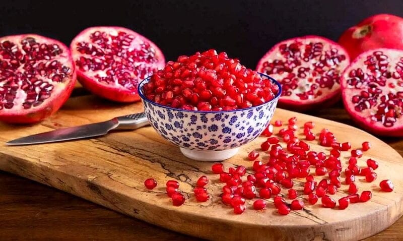 خواص انار؛ 20 فایده انار از کنترل دیابت و خاصت ضد سرطانی تا زیبایی پوست و مو