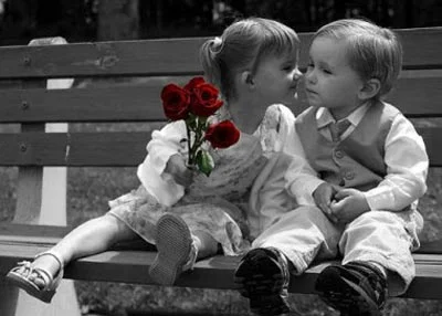 جملات تبریک روز جهانی بوسه 💋 با متن و شعر (عکس نوشته بوسیدن)