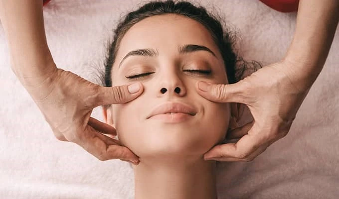 تزریق ژل پیشانی و مراقبت های پس از آن؛ مزایا و معایب و توصیه ها پزشکی