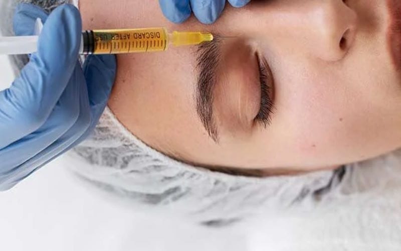 روشن کردن پوست تیره؛ عوامل تیرگی پوست و روش های طبیعی سفید شدن پوست