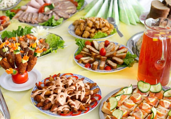 ایده‌ هایی برای میان‌ وعده‌ های سالم و خوشمزه (اهمیت آن و زمان مصرف)