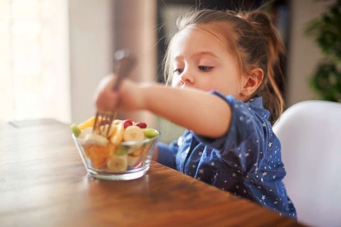 ایده‌ هایی برای میان‌ وعده‌ های سالم و خوشمزه (اهمیت آن و زمان مصرف)