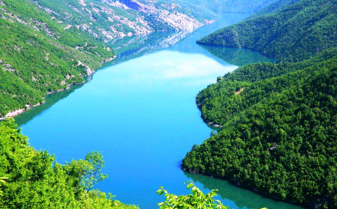 شعر طبیعت + مجموعه اشعار زیبا و خواندنی در مورد طبیعت و سرسبزی