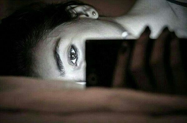 متن بی خوابی غمگین عاشقانه با جملات عمیق احساسی