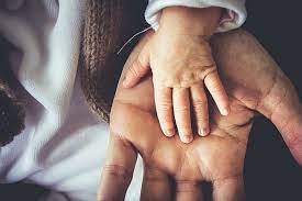 تبریک پدر شدن به داماد؛ جملات تبریک فرزند دار شدن به شوهر خواهر
