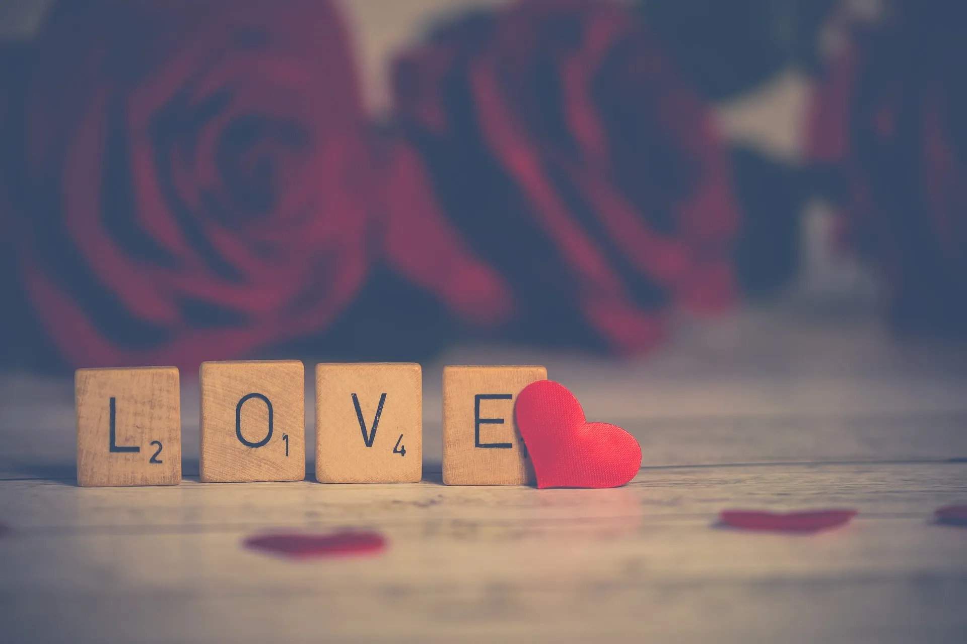متن و جملات عاشقانه جدید؛ 90 متن کوتاه و بلند بی نظیر قشنگ احساسی