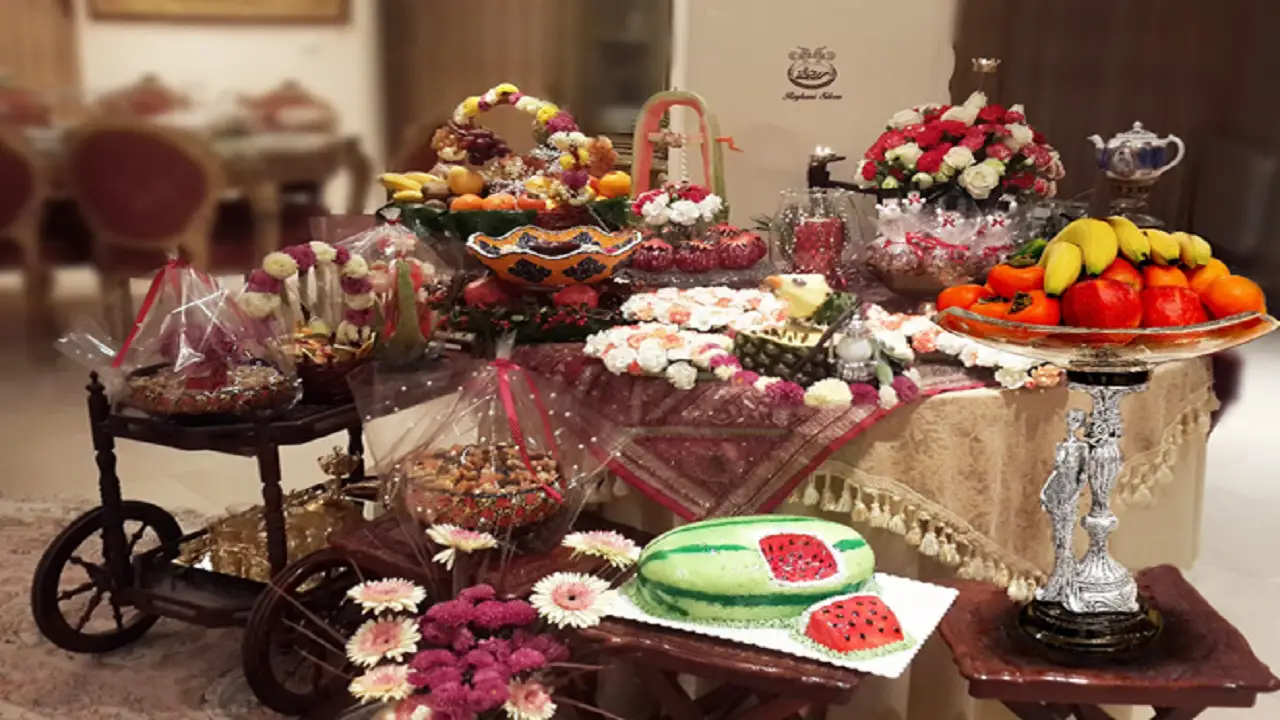 جوک شب یلدا؛ جملات طنز و بامزه شب یلدا و لطیفه های سرکاری خنده دار
