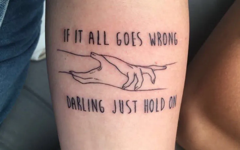 جملات زیبا برای تاتو؛ متن های بسیار قشنگ با معنی خالکوبی انگلیسی و فارسی جملات زیبا برای تاتو؛ متن های بسیار قشنگ با معنی خالکوبی انگلیسی و فارسی