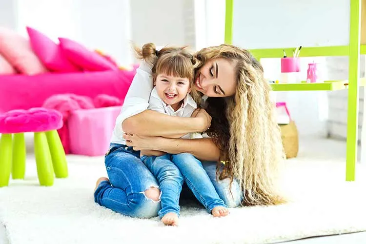 جملاتی برای تشویق کودک؛ متن های روانشناسی قوی برای قوی کردن شخصیت فرزند