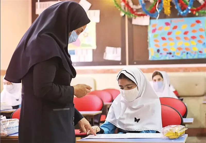 دلنوشته‌ های زیبا درباره معلم؛ جملات و متن در وصف معلم برای تشکر از او