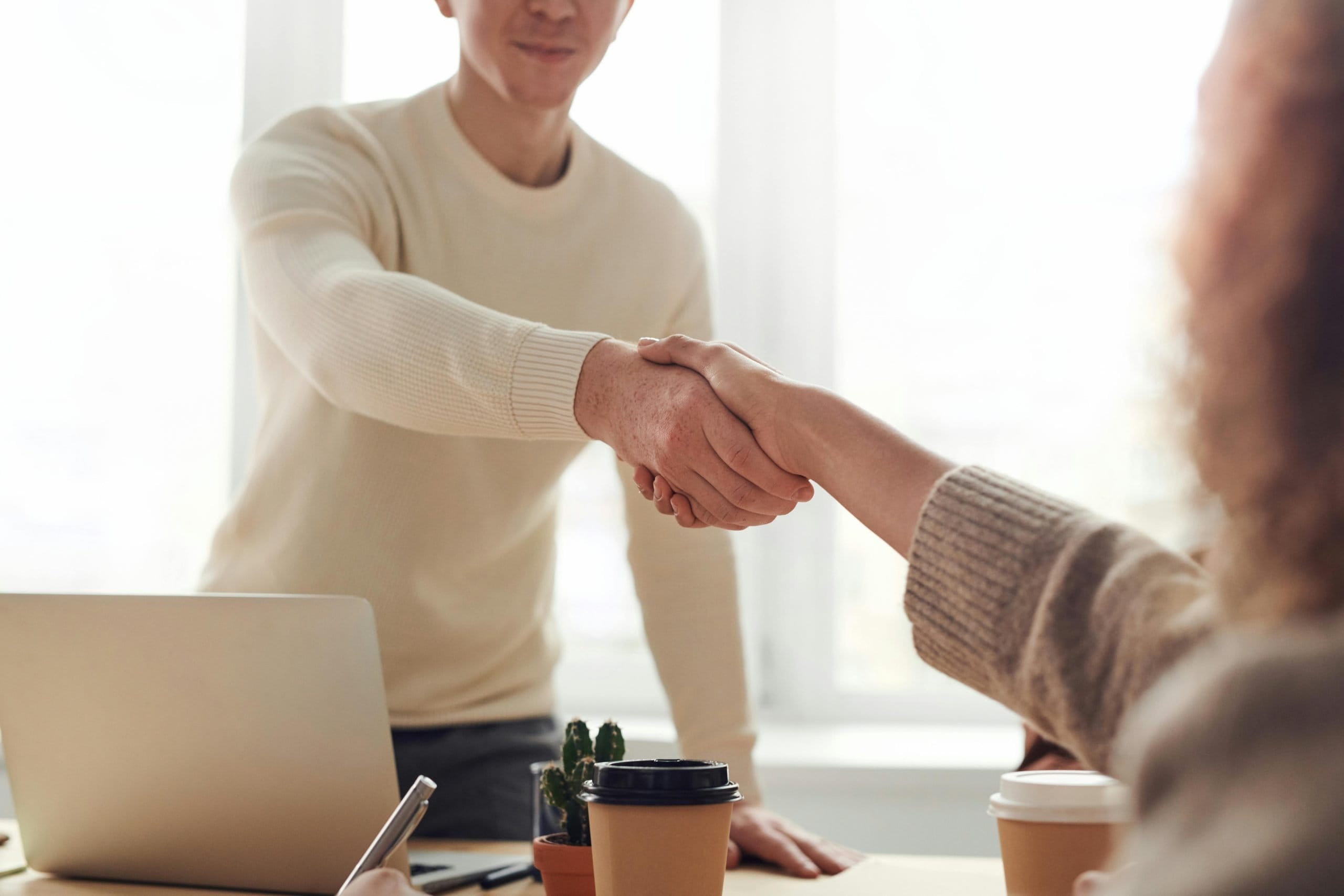 متن تبریک انتصاب شغل جدید + جملات برای ارتقاء مقام و پست جدید