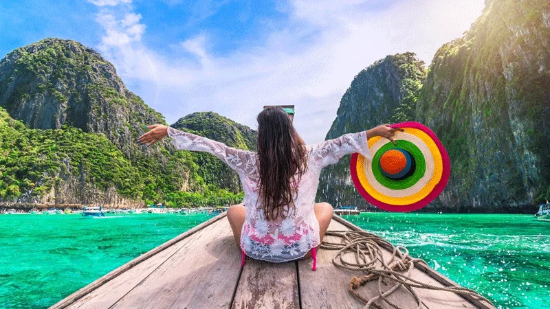 شعر سفر + اشعار زیبا در مورد سفر کردن با شعرهای کوتاه و بلند زیبا