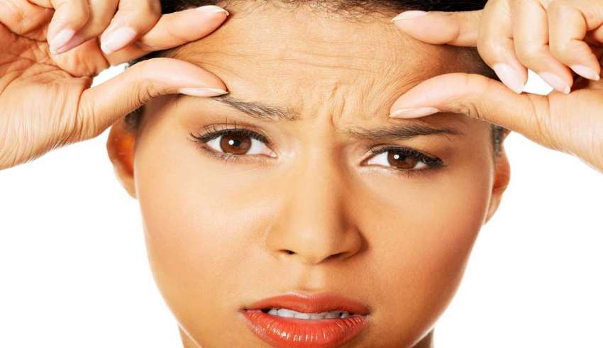 از بین بردن چین و چروک پیشانی + روش های خانگی و تخصصی موثر