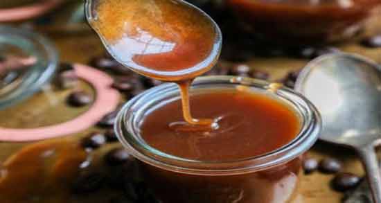 بهترین زمان مصرف شیره توت ؛ چه زمانی شیره توت مصرف کنیم؟