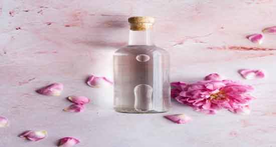 تاثیر گلاب بر خونریزی قاعدگی ؛ خواص و مضرات مصرف گلاب برای دوران قاعدگی