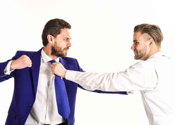 تعبیر خواب دعوای دیگران + معنی دعوای دیگران در خواب های ما چیست