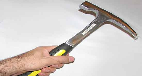 تعبیر خواب دیدن چکش ، معنی دیدن چکش در خواب های ما چیست