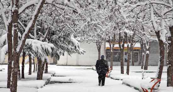 تعبیر خواب راه رفتن در برف معنی راه رفتن در برف در خواب های ما چیست