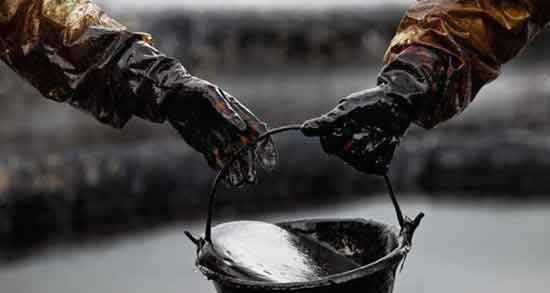 تعبیر خواب ریختن نفت در خانه معنی ریختن نفت در خانه در خواب های ما چیست