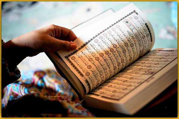 تعبیر خواب قران خواندن مرده برای زنده + معنی قران خواندن مرده برای زنده در خواب چیست