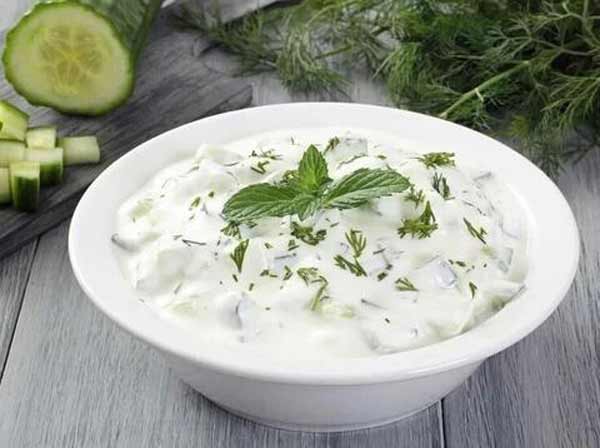 تعبیر خواب ماست خوردن مرده + معنی ماست خوردن مرده در خواب چیست