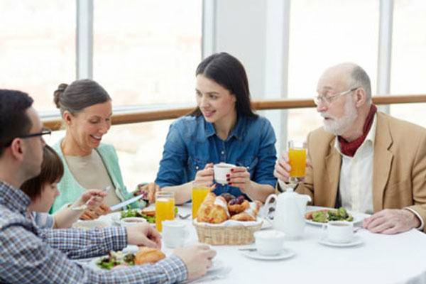  تعبیر خواب مهمانی رفتن و غذا خوردن + معنی مهمانی رفتن و غذا خوردن در خواب چیست