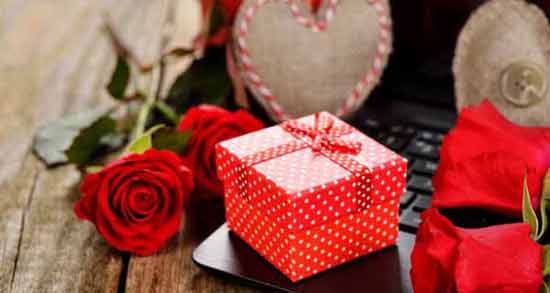 تعبیر خواب هدیه گرفتن امام صادق معنی هدیه گرفتن در خواب از نظر امام صادق چیست