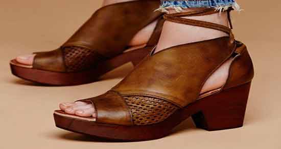 تعبیر خواب کفش قهوه ای هدیه گرفتن معنی کفش قهوه ای هدیه گرفتن در خواب های ما چیست