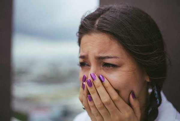 تعبیر خواب گریه خودم + معنی گریه خودم از نظر امام صادق چیست