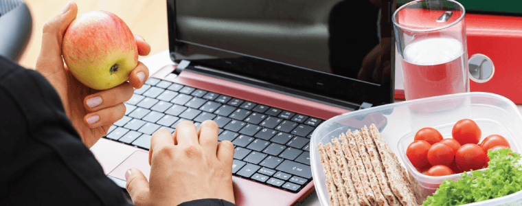 تغذیه سالم در محل کار؛ برنامه غذایی و توصیه های کلیدی برای تغذیه