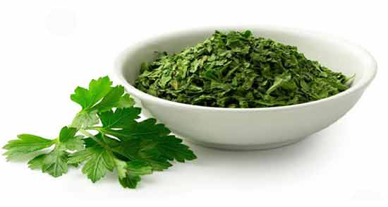 جعفری خشک در چه غذاهایی استفاده میشود ؛ در کدام غذا می توان از جعفری خشک استفاده کرد؟