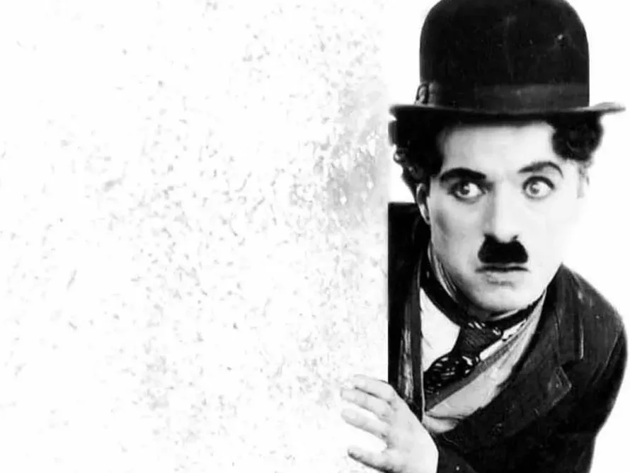 جملاتی از چارلی چاپلین؛ سخنان آموزنده از اسطوره بازیگری با متن های ناب