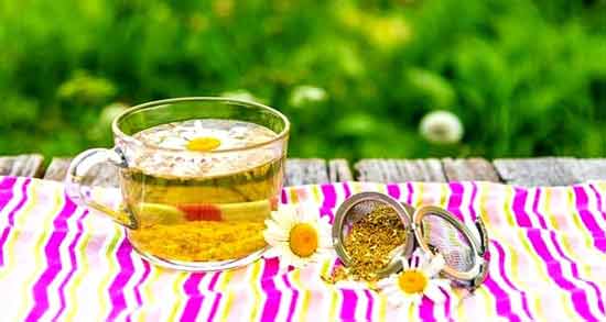 خواص دمنوش بابونه و بهارنارنج ؛ آشنایی با خاصیت خوردن دمنوش بابونه و بهارنارنج