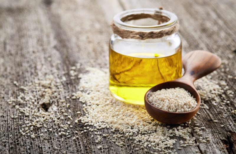 خواص روغن کنجد و 10 فایده شگفت انگیز برای سلامت بدن