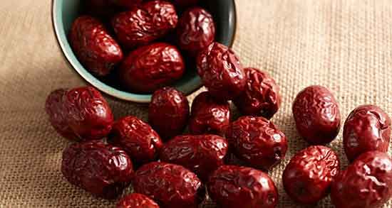 خواص عناب در نازایی ؛ خاصیت مصرف عناب برای درمان فیبروم رحم