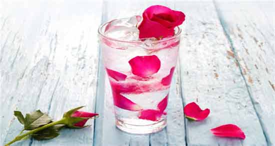خواص گلاب برای زایمان ؛ تاثیر استفاده از گلاب برای کاهش درد زایمان