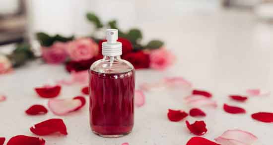 خواص گلاب و عسل برای پوست ؛ استفاده از ماسک گلاب و عسل برای شادابی پوست