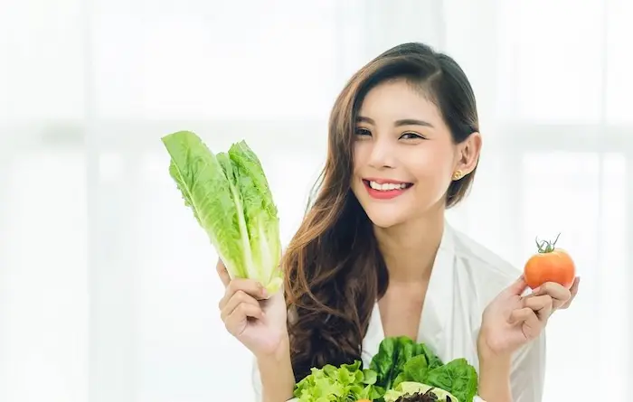 خوراکی های ضد پیری؛ لیست 30 ماده غذایی که باعث جوانی و زیبایی شما می شوند