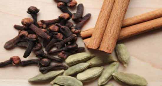 دارچین برای گلو درد خوبه ؛ فواید خوردن دارچین برای درمان گلو درد