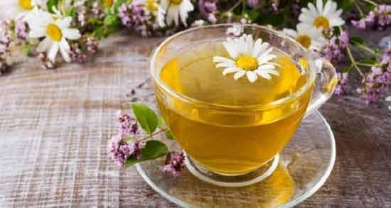 دمنوش بابونه در شیردهی نی نی سایت ؛ خواص و مضرات خوردن دمنوش بابونه در شیردهی
