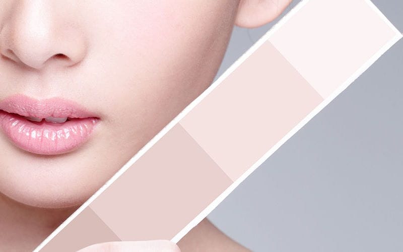 روشن کردن پوست تیره؛ عوامل تیرگی پوست و روش های طبیعی سفید شدن پوست